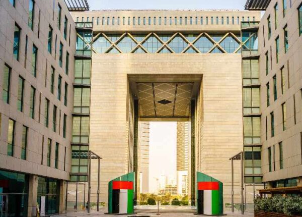 Employment Law in the DIFC: Types of Employment Contracts